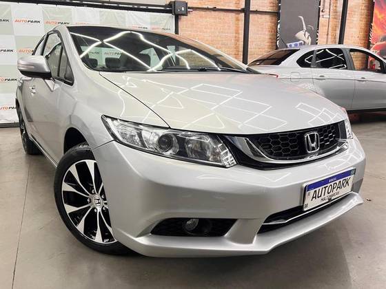 HONDA CIVIC 2.0 LXR 16V FLEX 4P AUTOMÁTICO HONDA CIVIC 2.0 LXR 16V FLEX 4P AUTOMÁTICO
